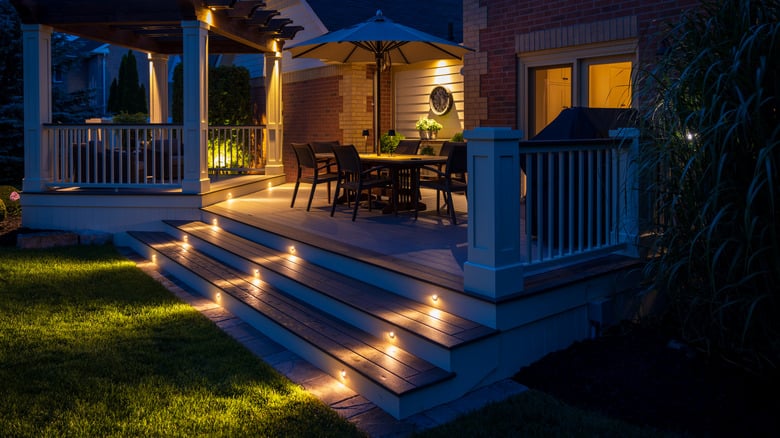 deck and patio landscape lighting