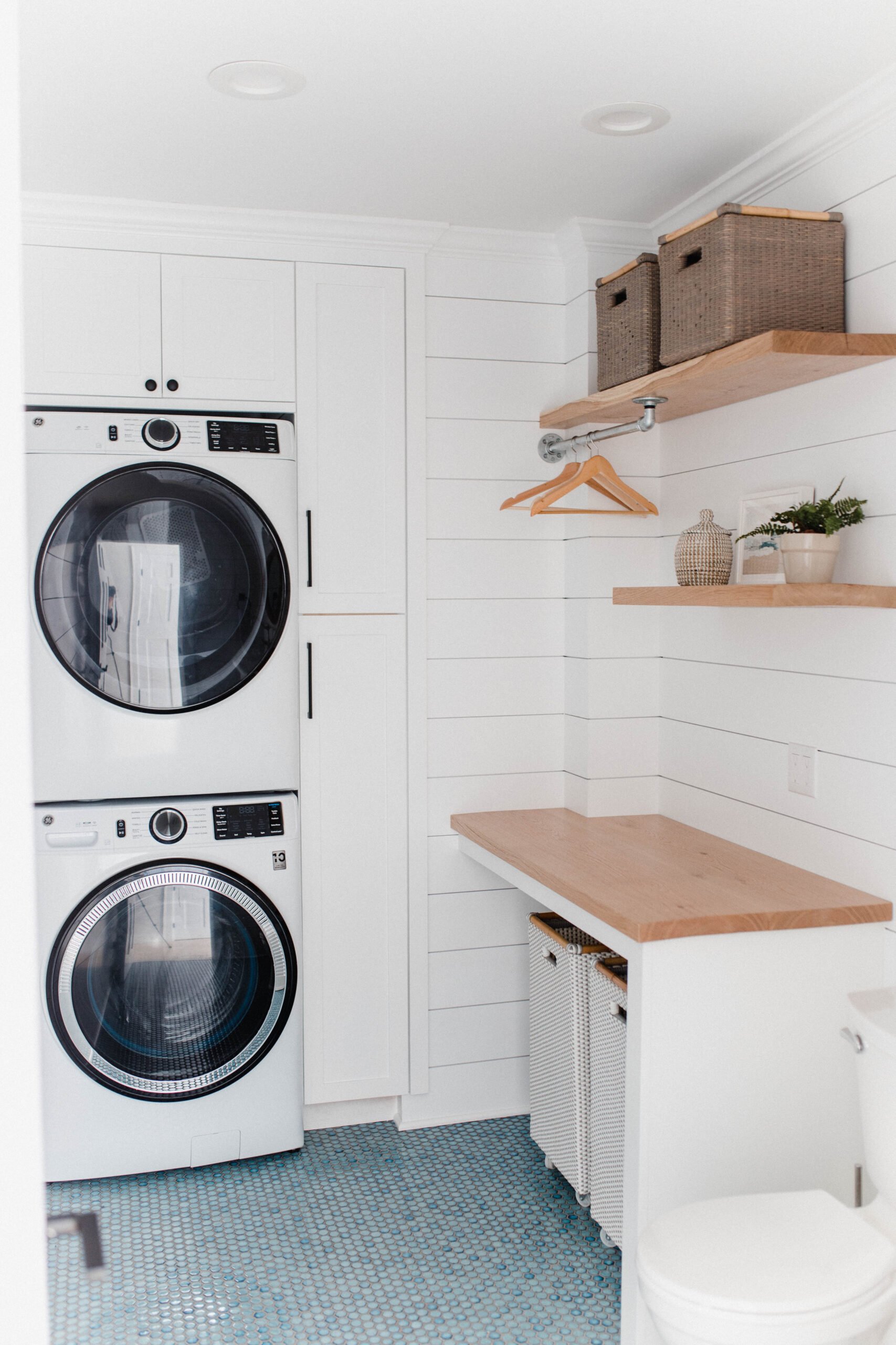 stacked laundry machine configuration